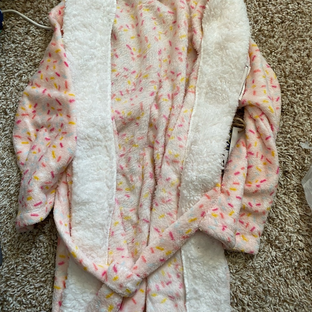 Rae Dunn  Girls size large Cozy Pink Sprinkle Robe